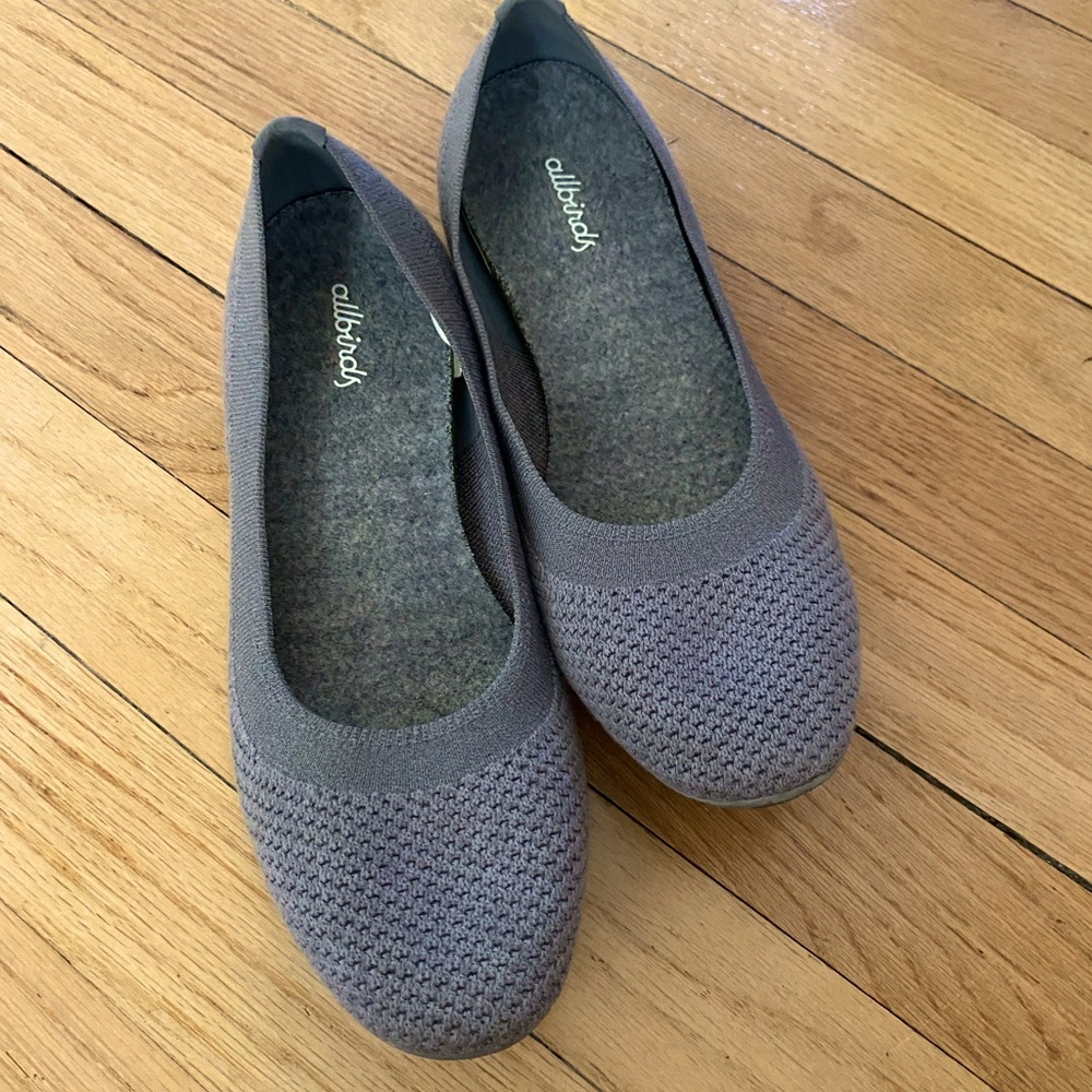 Gray Allbirds flats